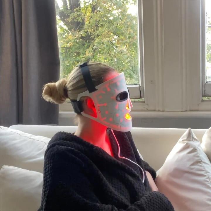 Illuminate Your Skin Safely: 5 Essential Precautions for Using LED Lig ...